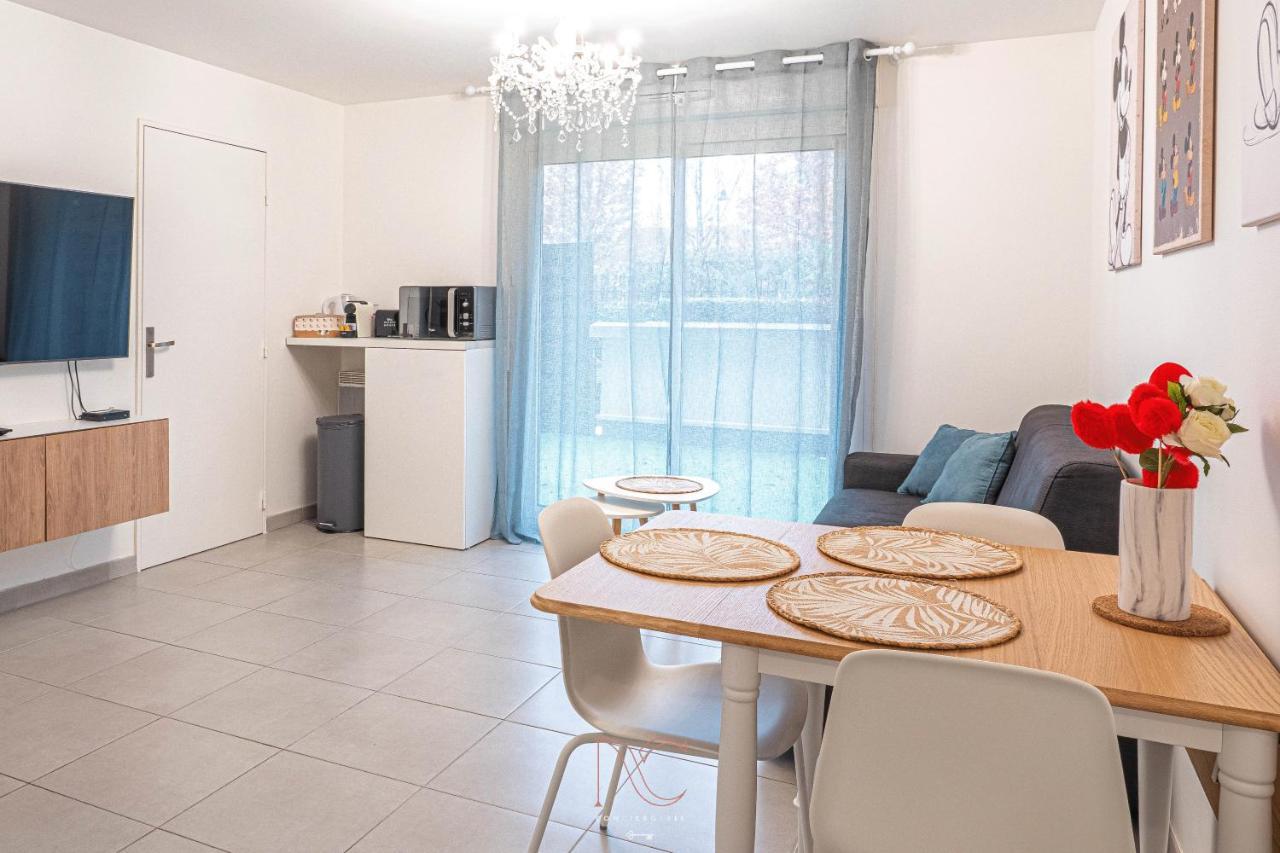 *Disneyland-Paris* 4Pers, Parking, Wifi Chessy  Bagian luar foto