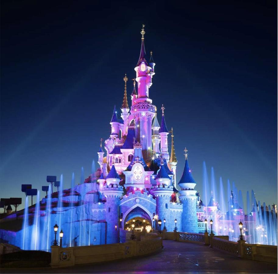 *Disneyland-Paris* 4Pers, Parking, Wifi Chessy  Bagian luar foto